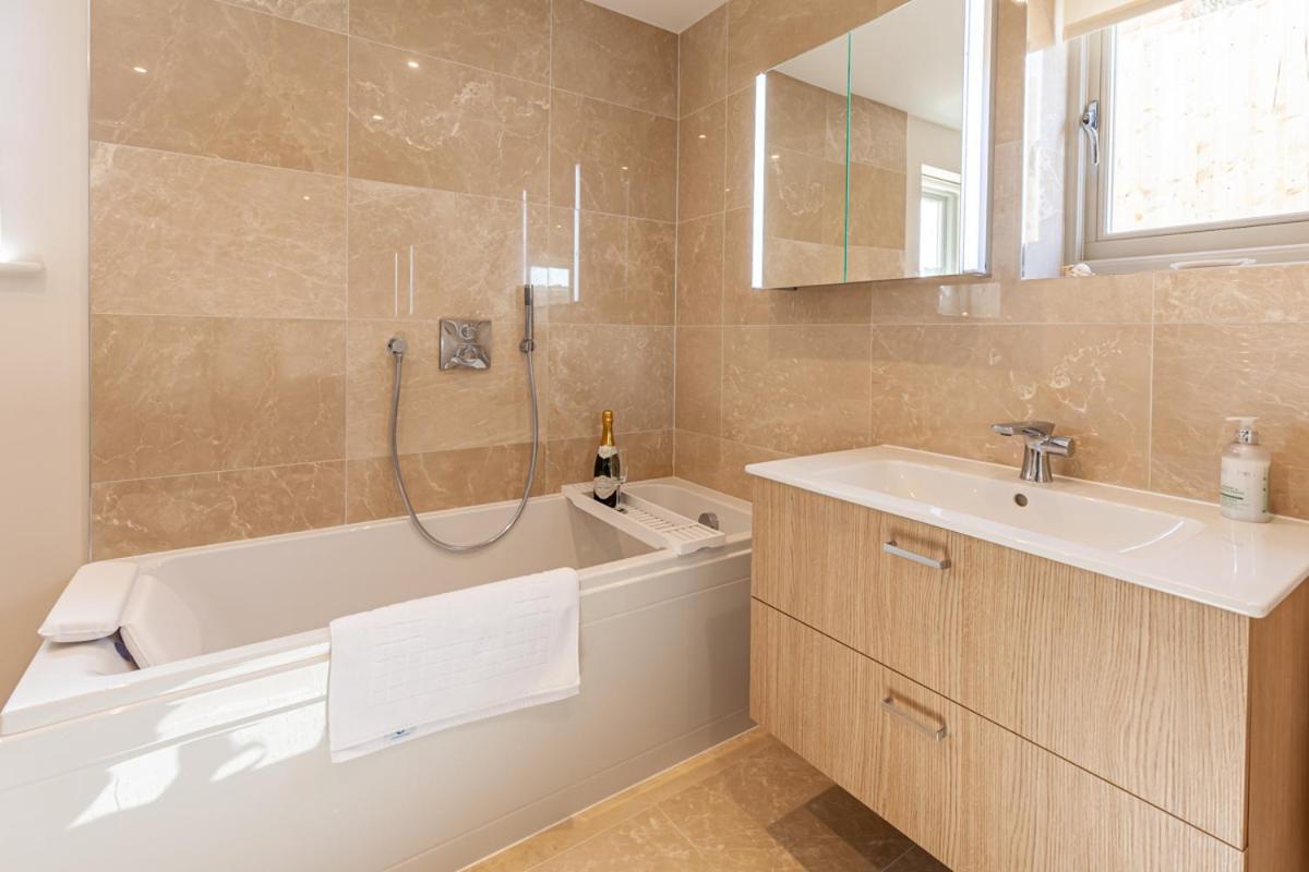 Choseley Cottage - Norfolk Cottage Agency Docking Extérieur photo