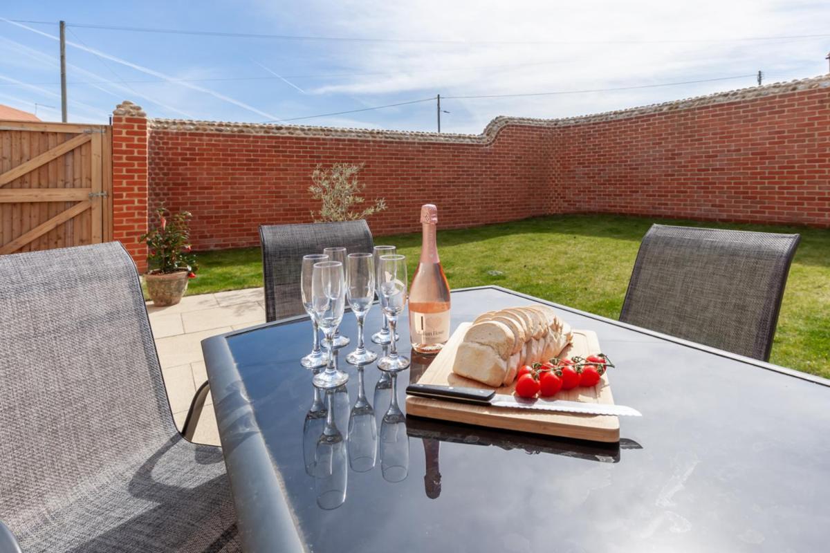 Choseley Cottage - Norfolk Cottage Agency Docking Extérieur photo